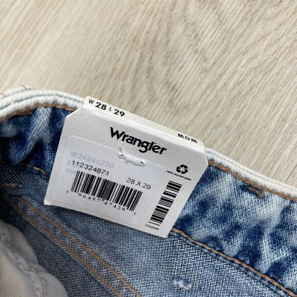 Wrangler Mom 680 High Waisted Mom Jeans Size 28x29 Light Acid Wash Tapered - Picture 3 of 3